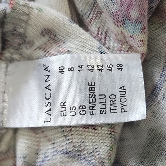 Bohemian Maxi Dress in Multicolor - Picture 8 of 11